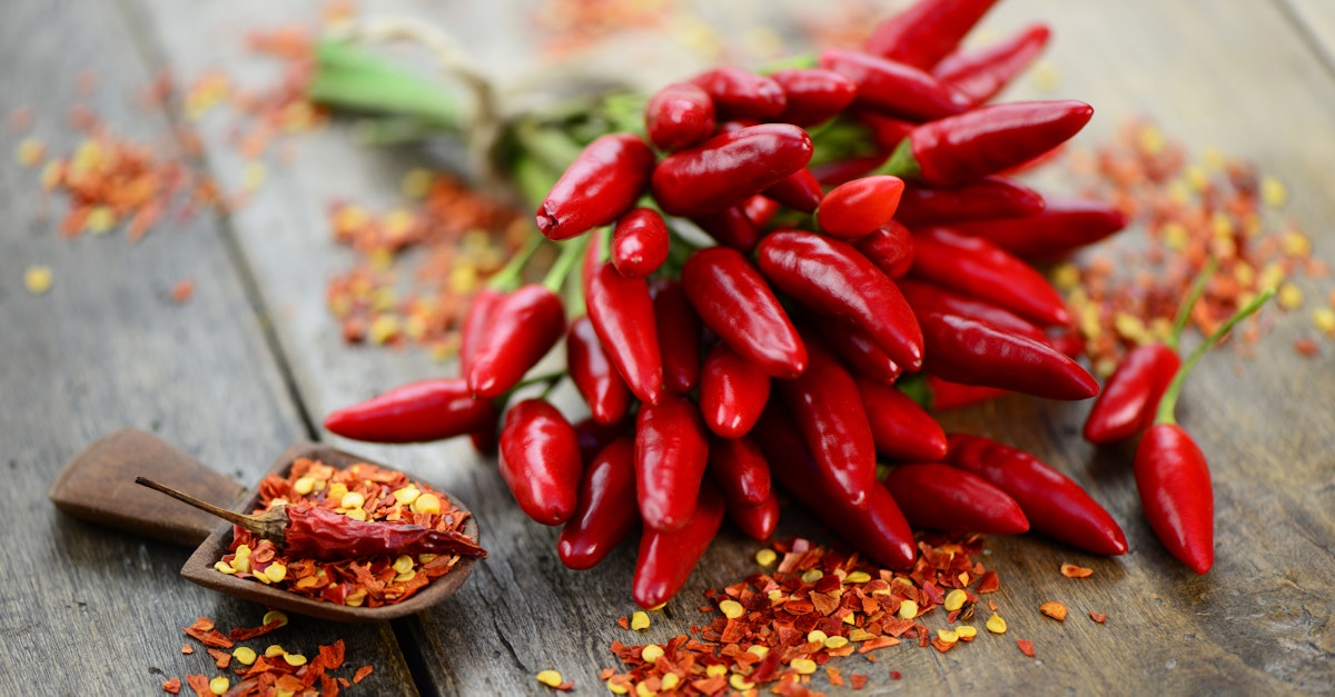 Chiles vs Peppers: Unraveling the Spicy Debate