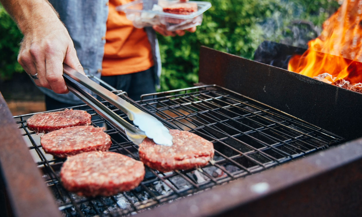 Natural Gas Grill vs Propane: Pros and Cons of Different Grill Fuels